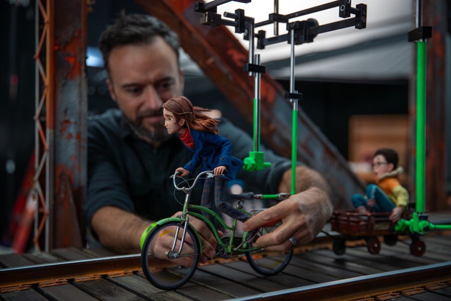 'Wildwood' Set Visit: Laika Previews its Most Ambitious Stop-Motion Fantasy Adventure 5 Prue and Curtis Train Tracks BTS Credit LAIKA 900